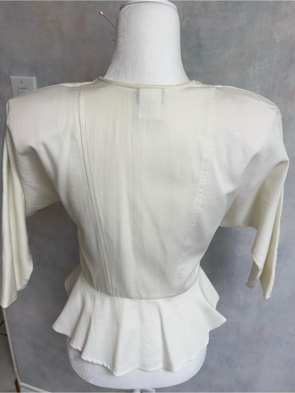 VTG 2 pc White Wrap Lightweight Denim Feel Peplum Top w Bat Sleeves - w Skirt - Picture 5 of 16